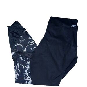Marika Yoga Pants Size Medium Black & White